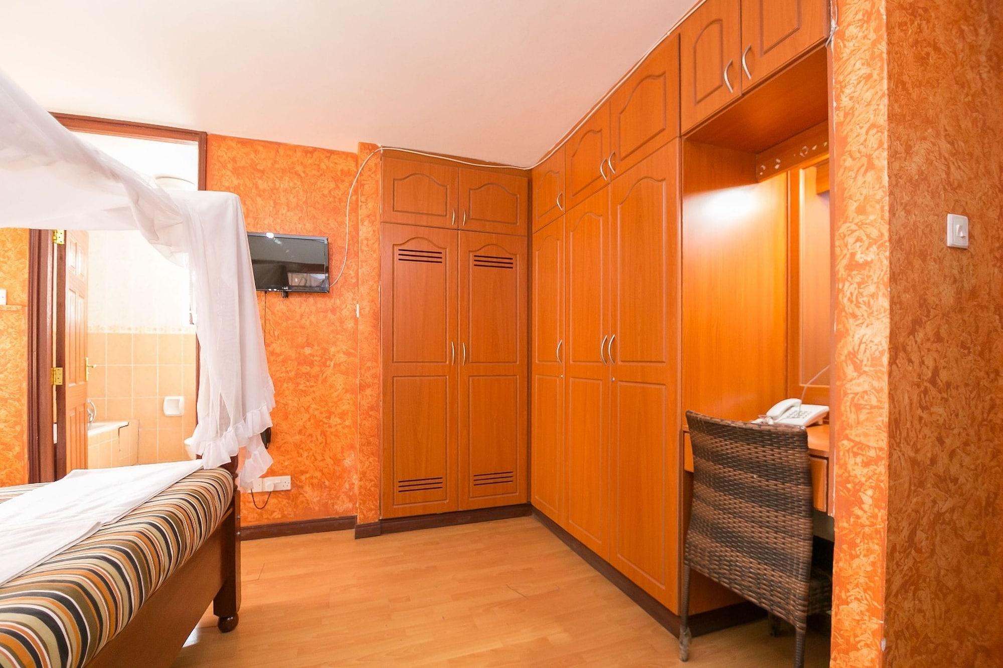 Upperhill Blueberry Hotel Найроби Екстериор снимка