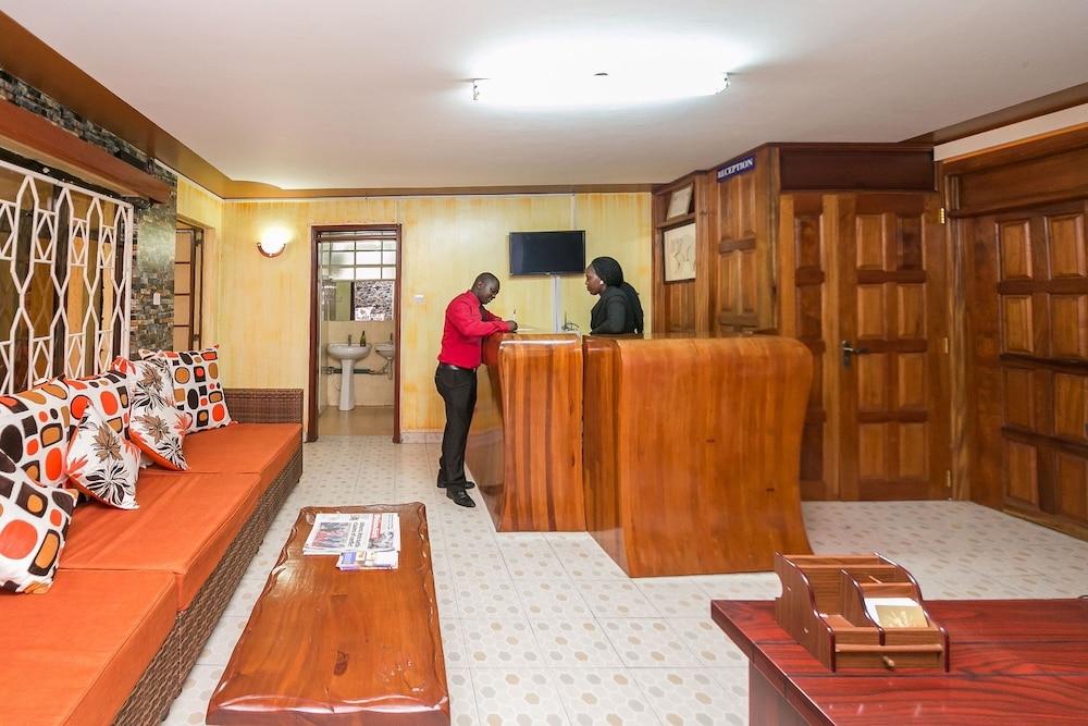 Upperhill Blueberry Hotel Найроби Екстериор снимка